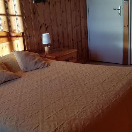 Les Brulis Chambre D'Hotes Chatillon-sur-Loire Exterior photo